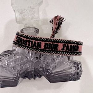 Dior friendship bracelet, worn a few times. Authentic!